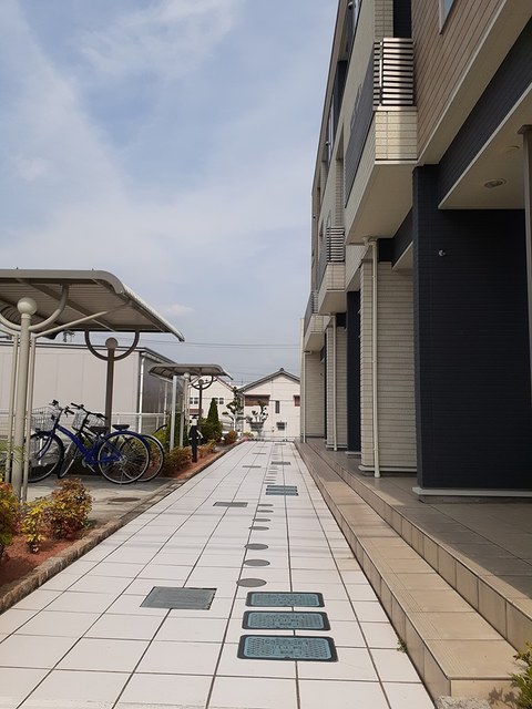 16/22 エントランス