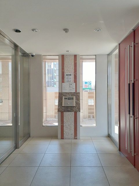 14/20 エントランス