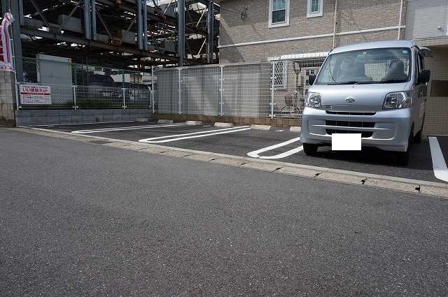 14/20 駐車場