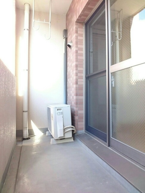 13/22 バルコニー