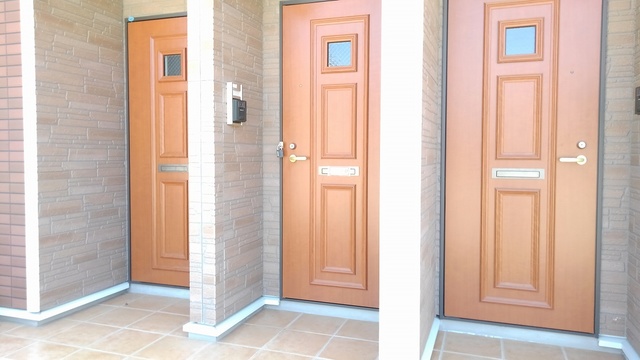 14/20 エントランス