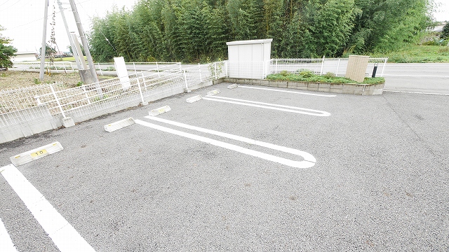 14/20 駐車場