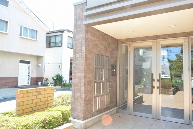 13/24 エントランス