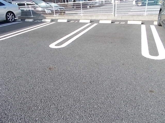 14/20 駐車場