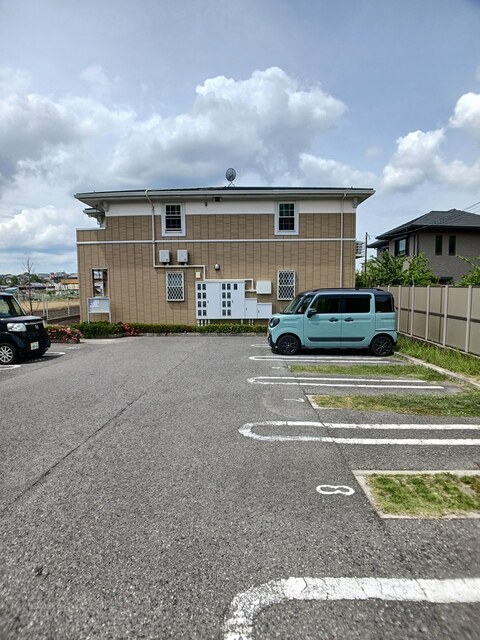 14/18 駐車場