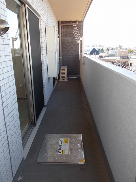 13/20 バルコニー