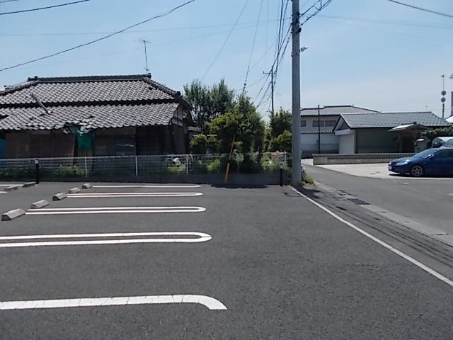 14/20 駐車場