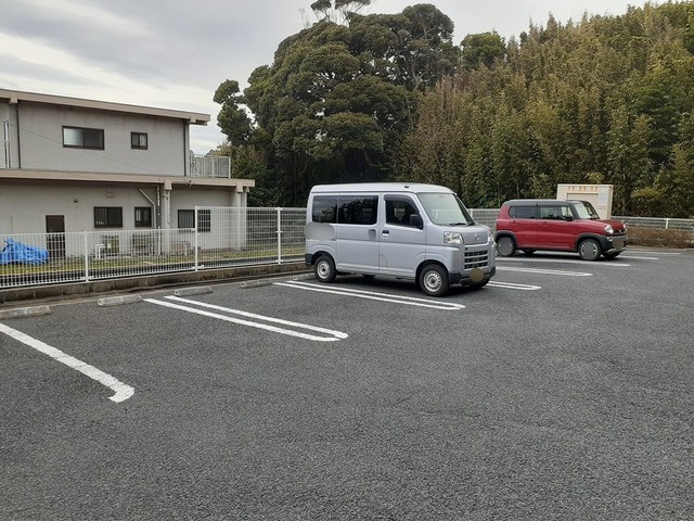 14/20 駐車場