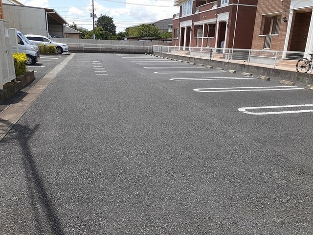 2/10 駐車場
