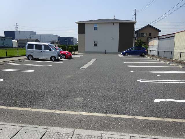 14/16 駐車場