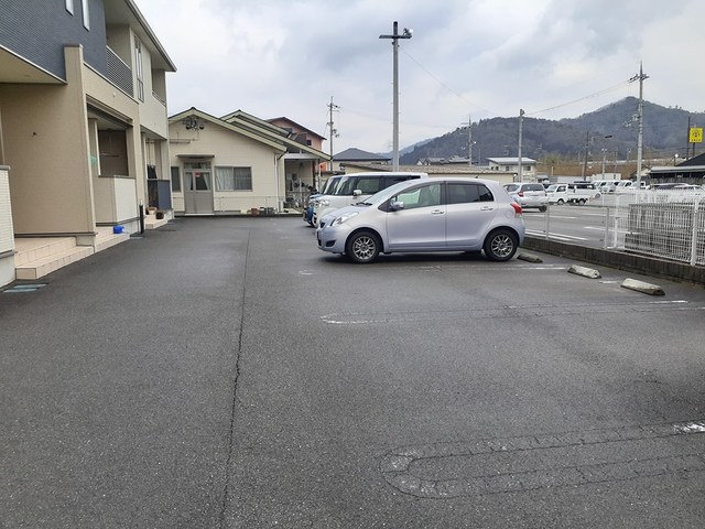 2/8 駐車場