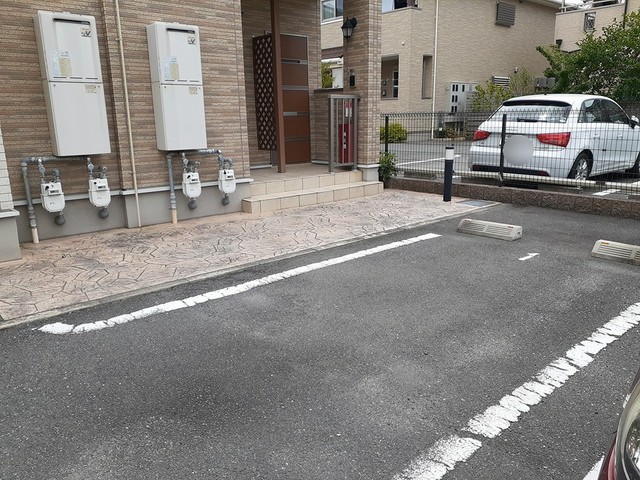 14/20 駐車場