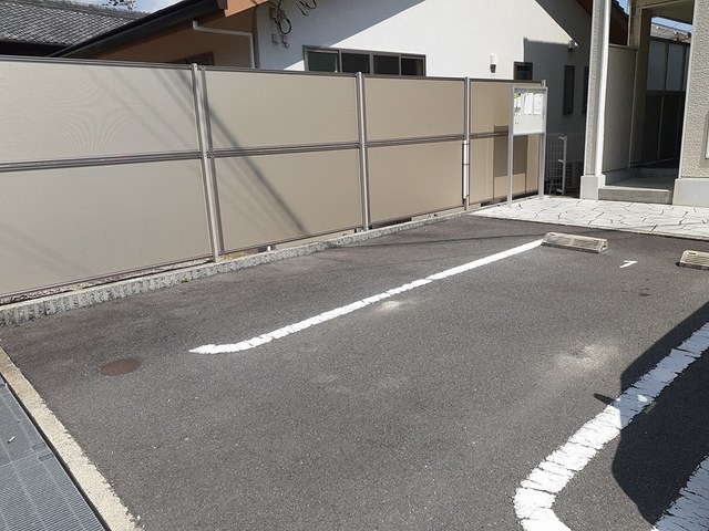 14/20 駐車場