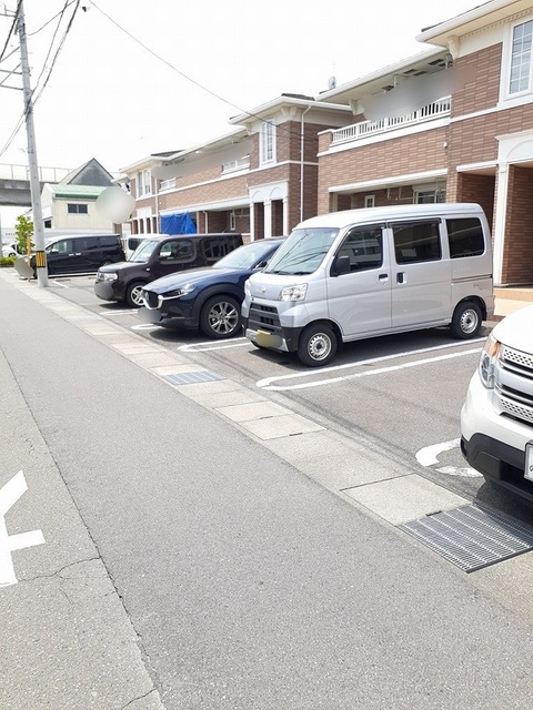 14/22 駐車場