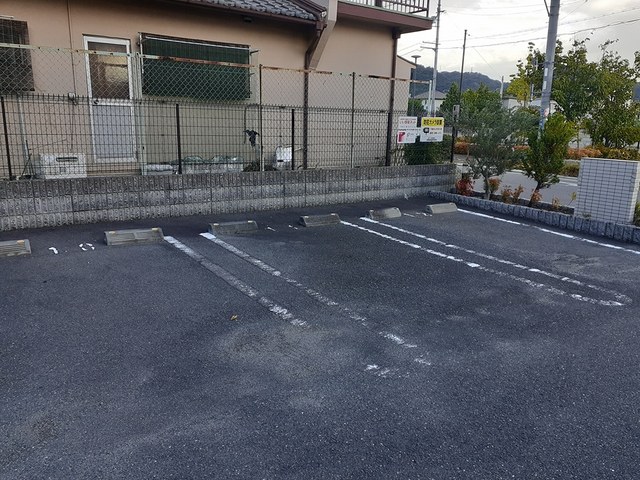 14/20 駐車場