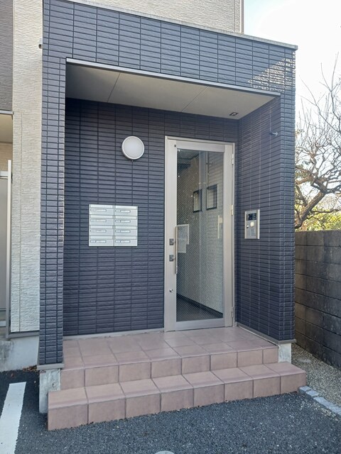 14/22 エントランス