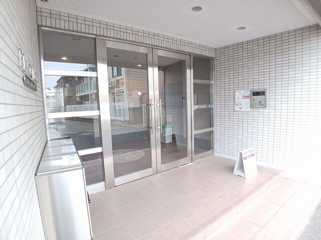 2/8 エントランス