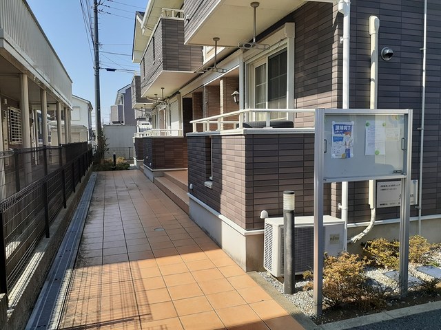 14/25 エントランス