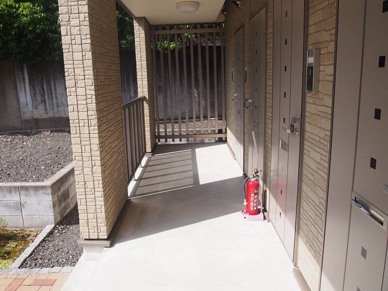 13/20 エントランス