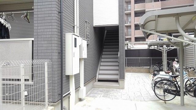 14/20 エントランス