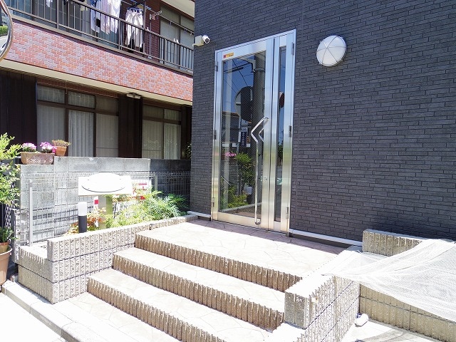 14/22 エントランス