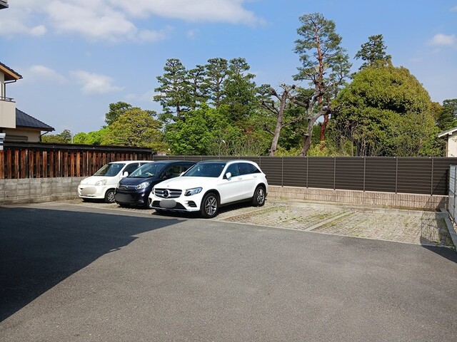 14/20 駐車場