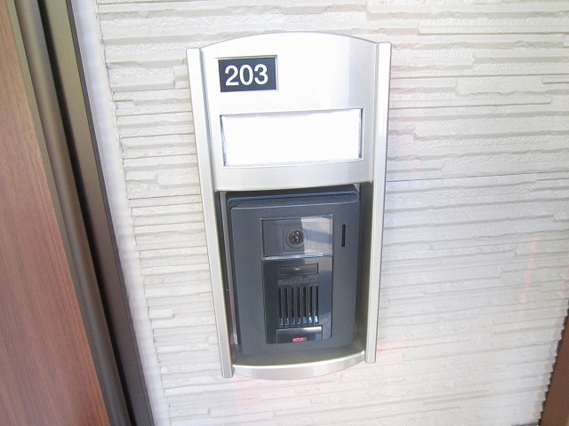 15/22 エントランス