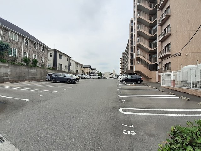 14/20 駐車場
