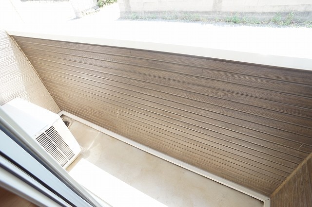 13/20 バルコニー