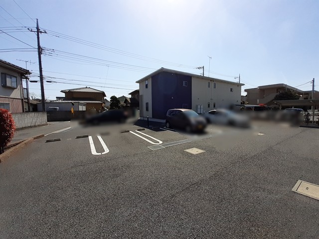 14/23 駐車場