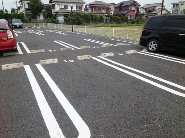 14/20 駐車場