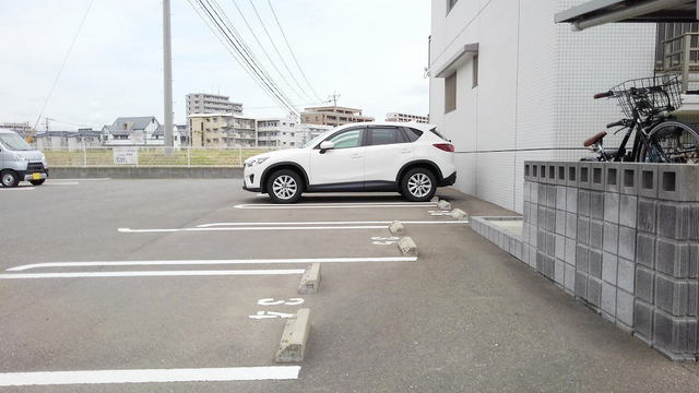 14/20 駐車場