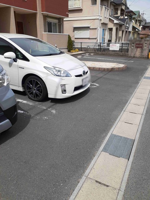 20/26 駐車場