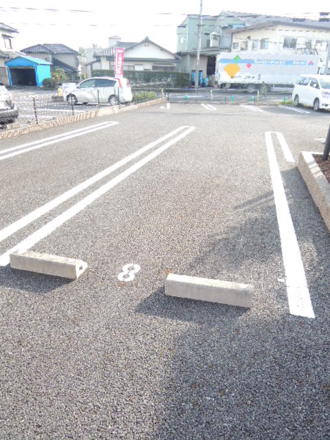 14/20 駐車場