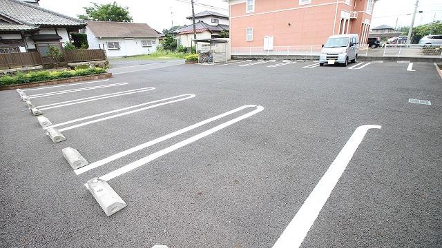 14/20 駐車場