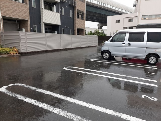 14/20 駐車場