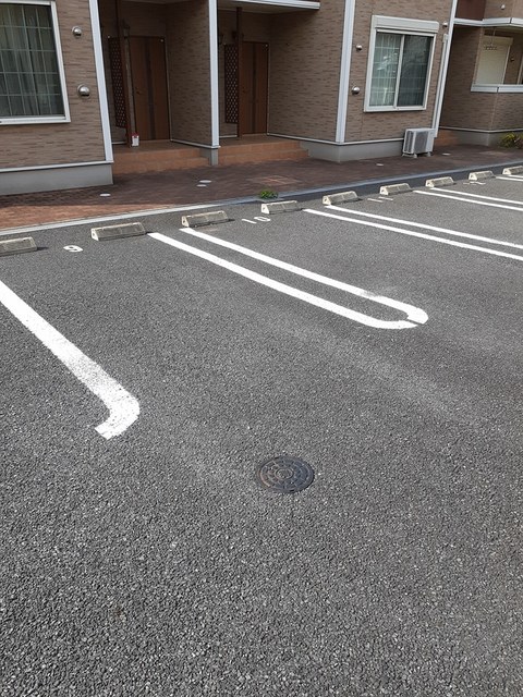28/30 駐車場