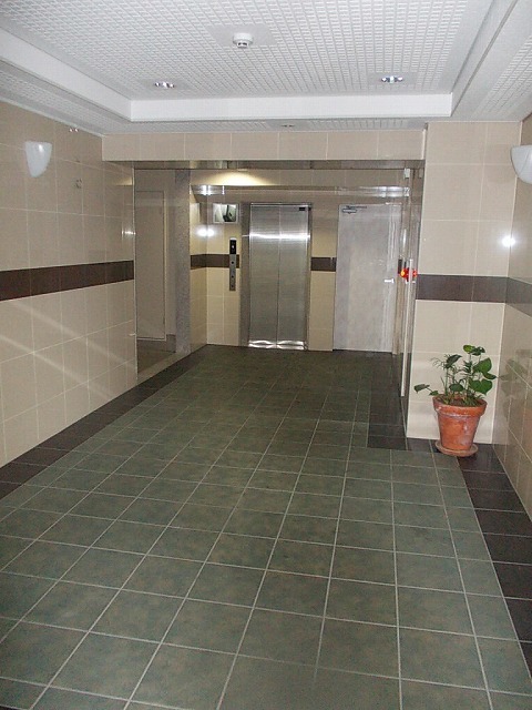 13/24 エントランス