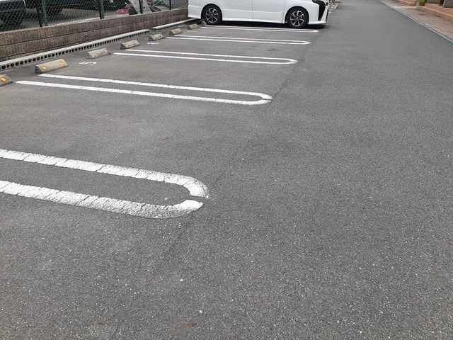 14/20 駐車場