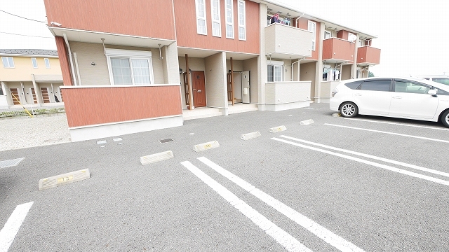 14/20 駐車場