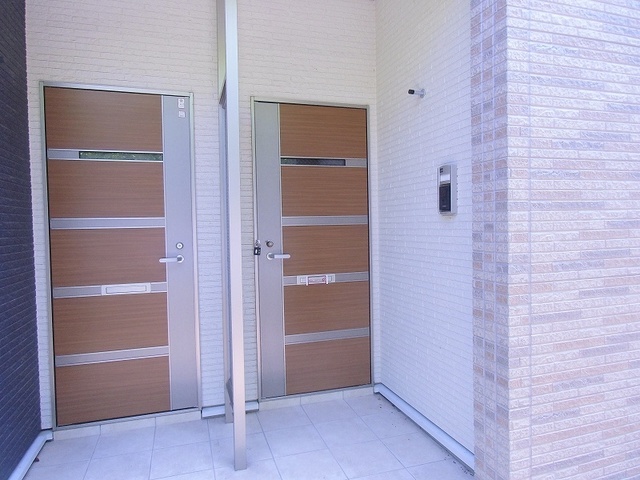 13/20 エントランス