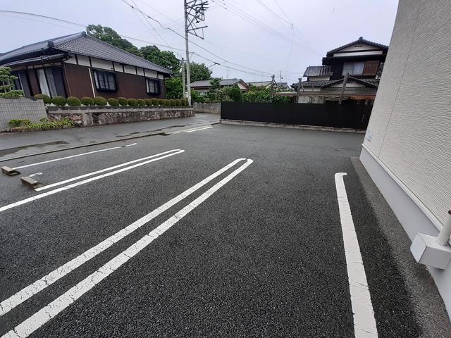 14/20 駐車場