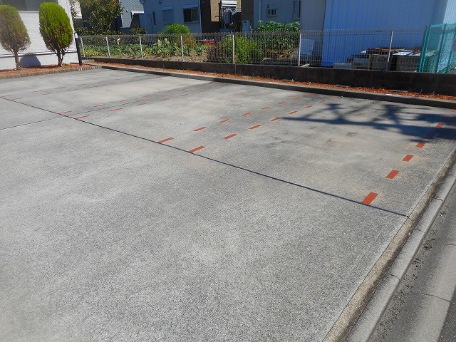 14/21 駐車場
