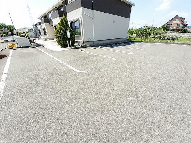 14/20 駐車場