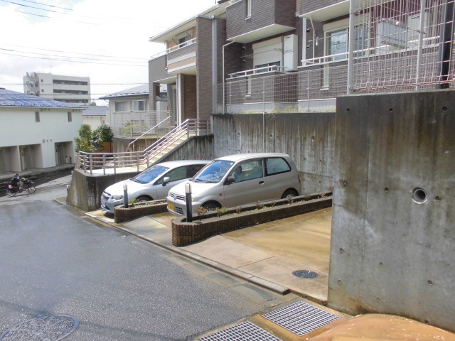 14/20 駐車場