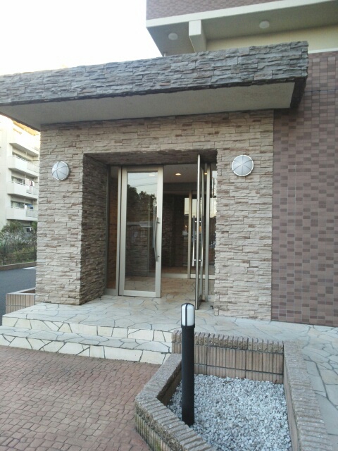 14/21 エントランス