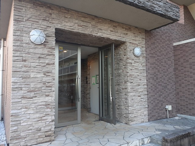 2/10 エントランス