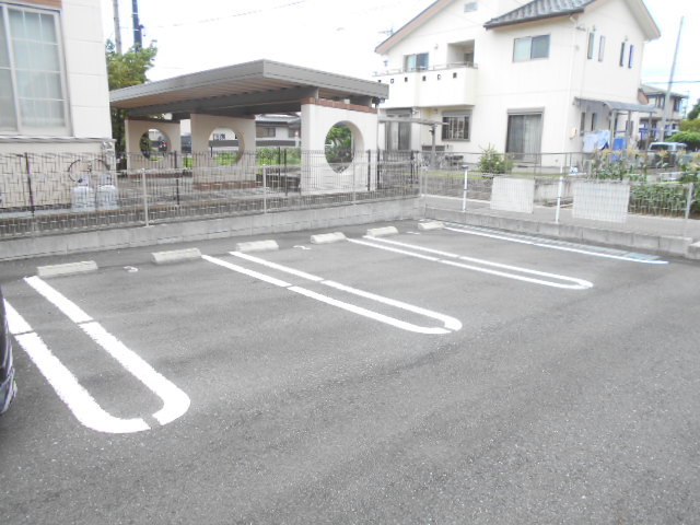 14/20 駐車場