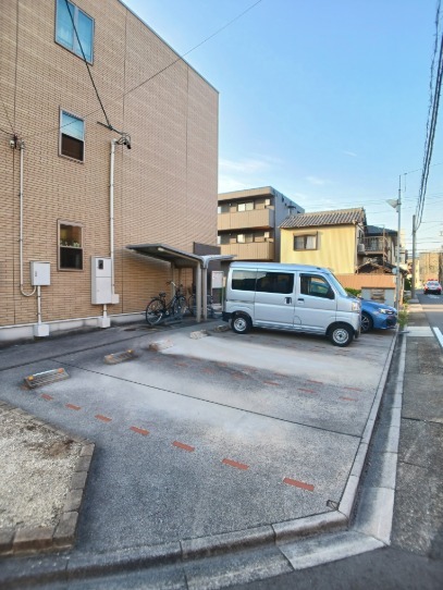2/10 駐車場
