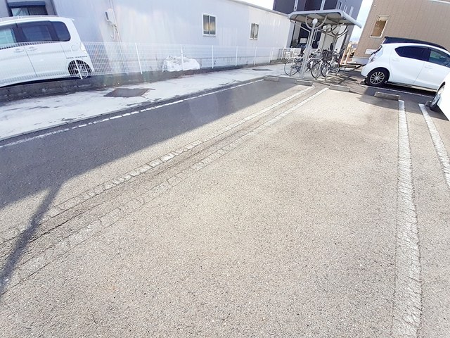 14/20 駐車場